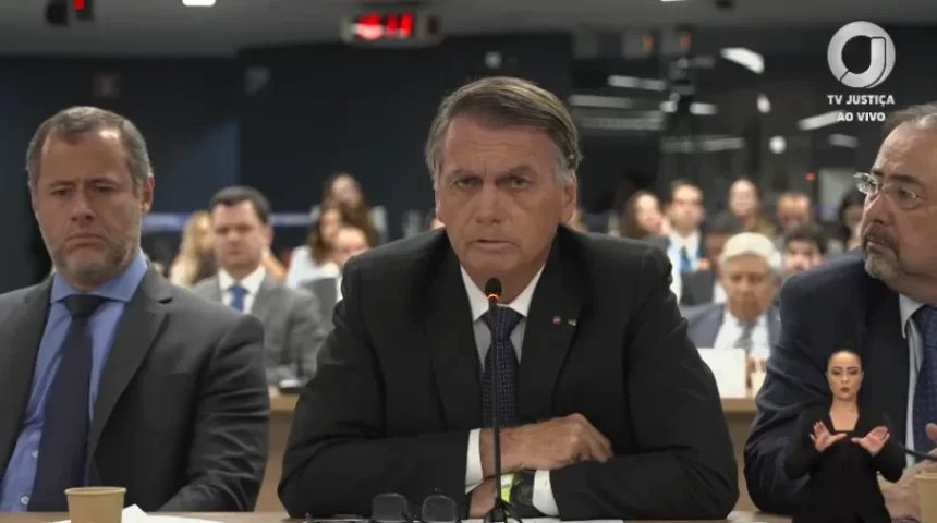 STF publica acórdão que condena Bolsonaro e abre prazo para recurso da defesa