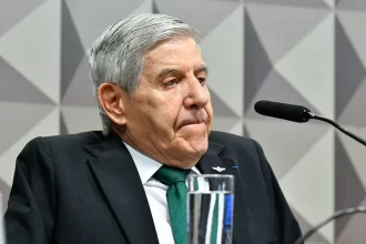 PGR recomenda prisão domiciliar para General Augusto Heleno