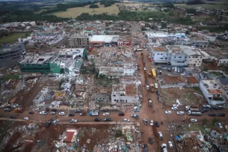 Tornado no Paraná deixa seis mortos e centenas de feridos