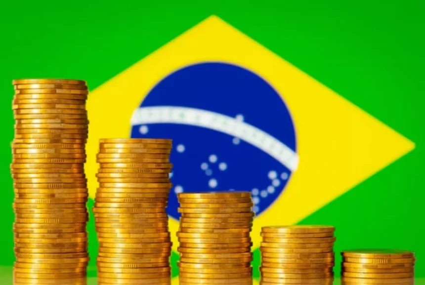 Trump mantém altas tarifas para 63% dos produtos brasileiros