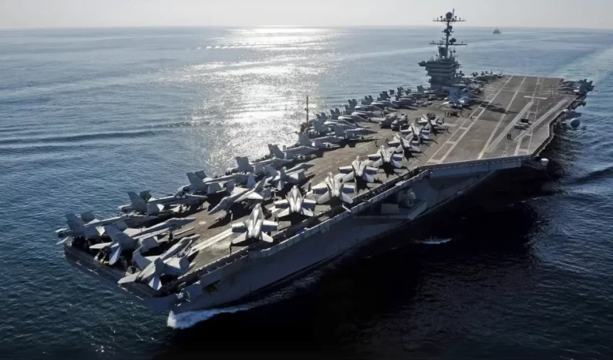 USS Gerald R Ford, maior navio de guerra da história, chega à América do Sul