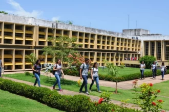 Governo Lula corta quase R$ 500 milhões das universidades federais para 2026