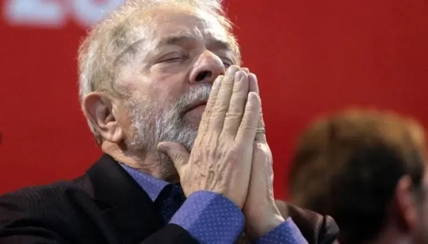 Governo Lula é aprovado por 48% dos Católicos e 29% dos Evangélicos, mostra pesquisa