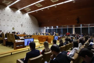 Por 6 votos a 5, STF mantém regra que reduz aposentadorias por invalidez