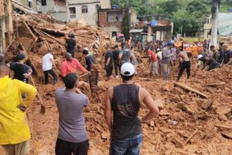Chega a 25 o número de mortos após tempestades em Minas Gerais