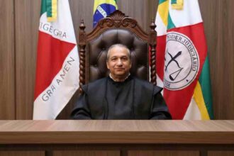 Desembargador que absolveu acusado de estup4o é denunciado por abuso sexual