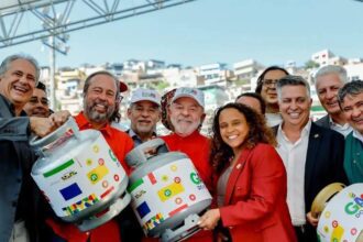 Direita vota com o Governo e aprova MP que cria o programa Gás do Povo