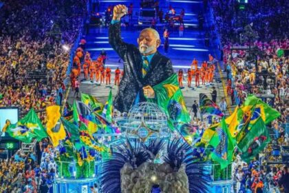 Escola que homenageou Lula teve piores notas e foi rebaixada no RJ