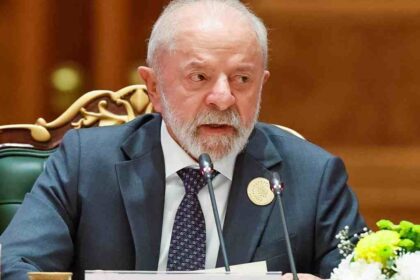 Lula critica ação dos EUA e defende que Maduro seja julgado na Venezuela