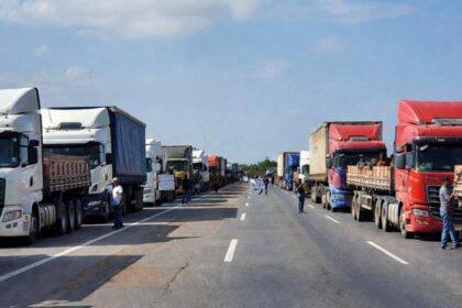 Governo Lula teme desabastecimento com nova greve dos caminhoneiros