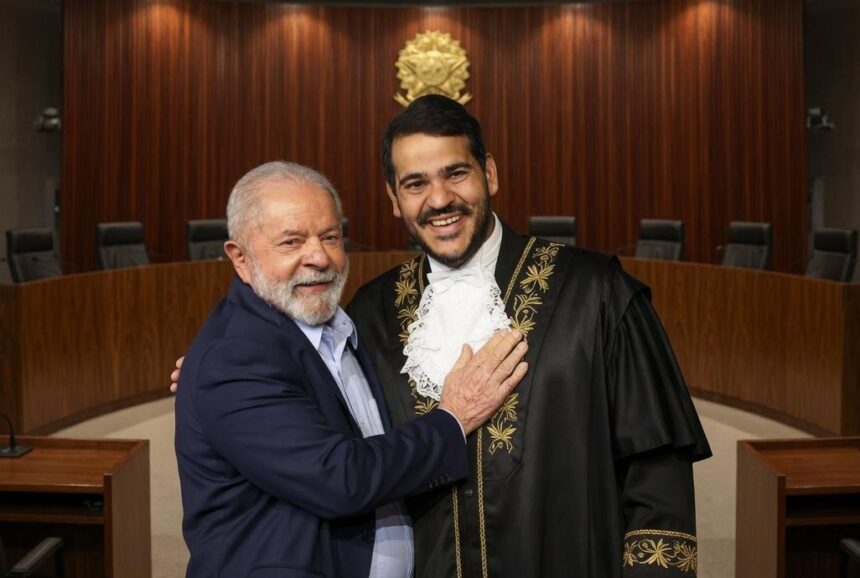 Governo Lula libera R$ 889,7 milhões em emendas para aprovação de Messias ao STF