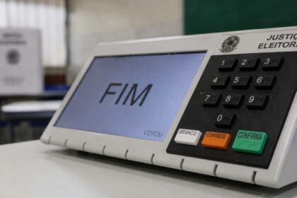 Governo Lula nega entrada de emissários dos EUA que viriam fiscalizar urnas