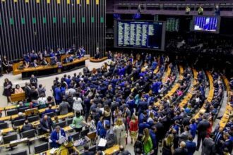 Câmara instala comissão que discutirá redução da maioridade penal no Brasil