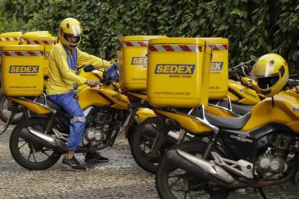 Correios passam a entregar no Brasil compras feitas em lojas no Paraguai