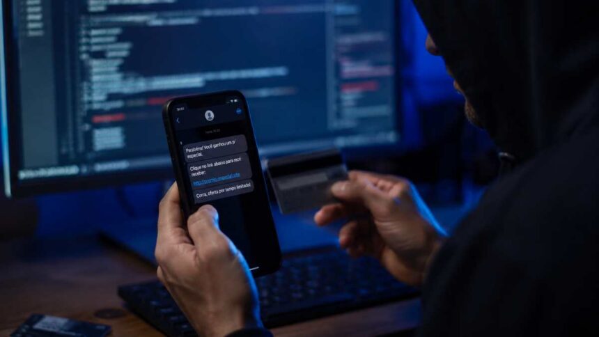 Em um ano, golpes virtuais causaram prejuízos de R$ 21 bi aos brasileiros