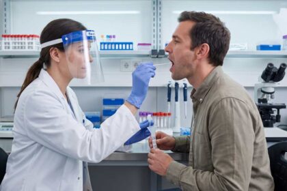 Saliva pode ajudar a identificar sinais de câncer colorretal, aponta estudo